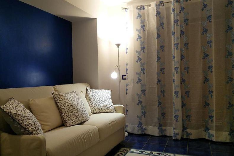 Sunshine House Villa ซอร์เรนโต ภายนอก รูปภาพ